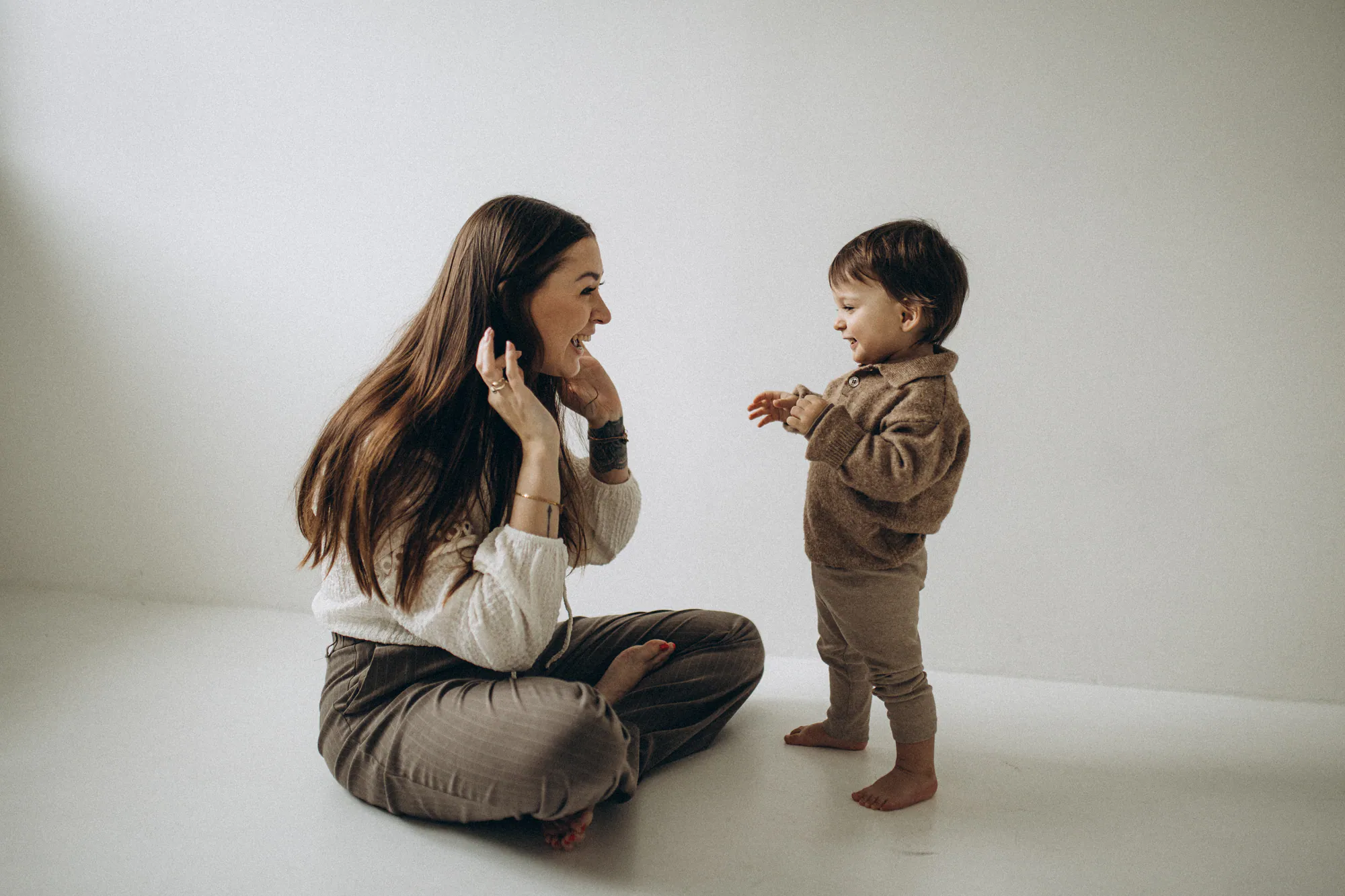 Patrycja i Teoś - sesja rodzinna, mama z synkiem, kadr 21